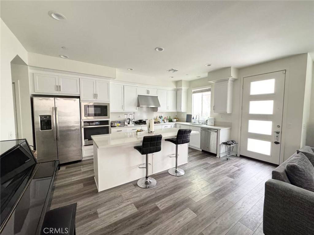 Irvine, CA 92618,594 Cultivate