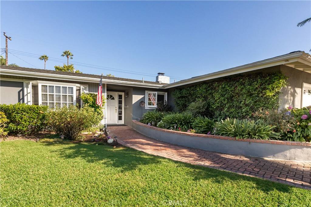 Costa Mesa, CA 92626,2952 Pemba DR