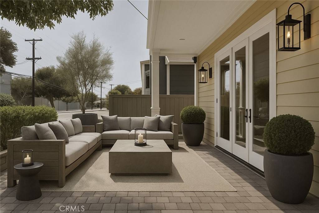 Corona Del Mar, CA 92625,431 Iris AVE