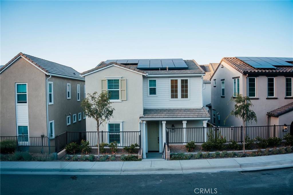 Corona, CA 92883,4098 Summer WAY