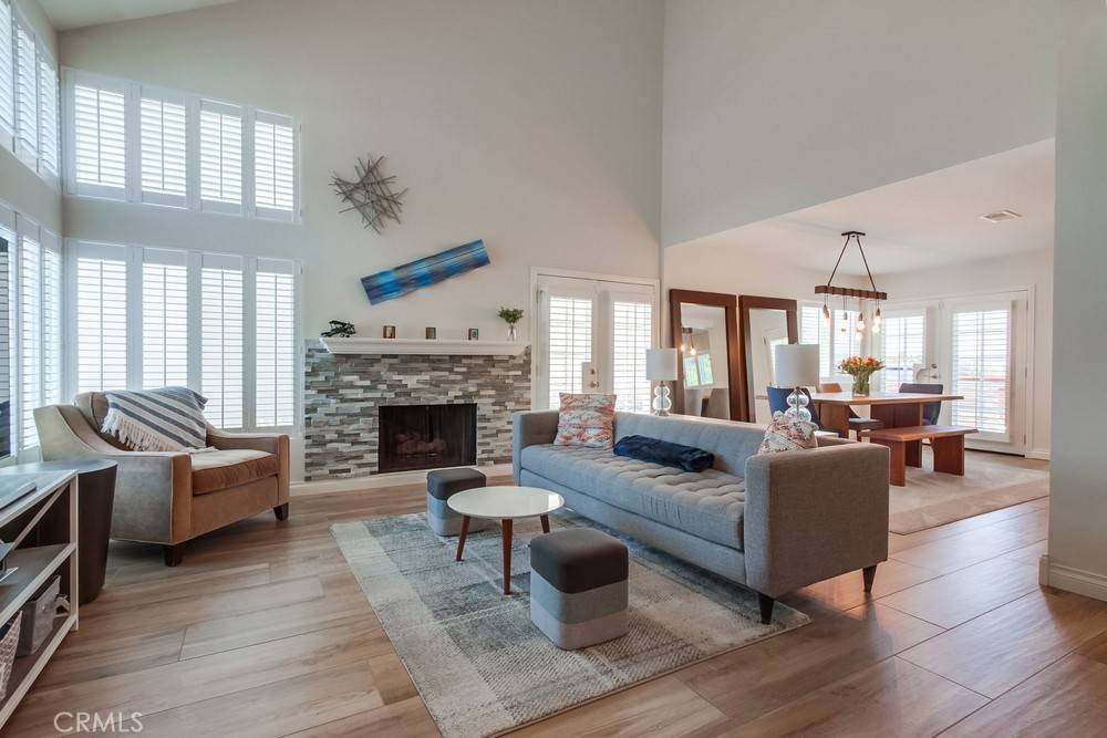 Carlsbad, CA 92009,7411 Brava ST