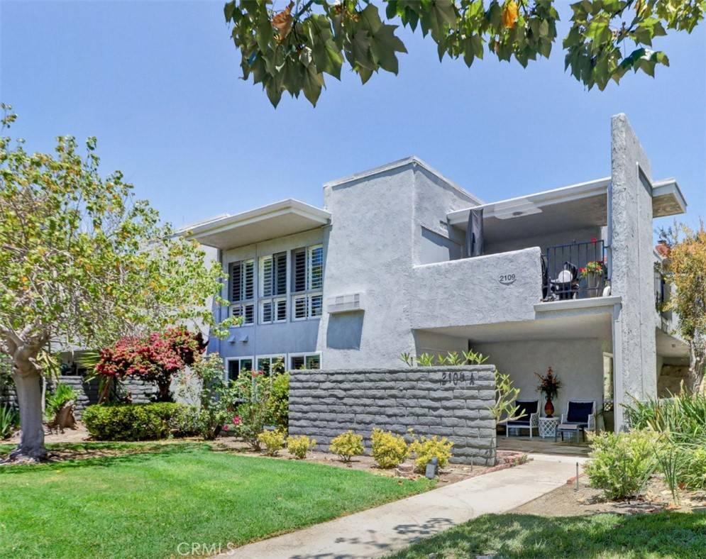 Laguna Woods, CA 92637,2109 Via Puerta #A