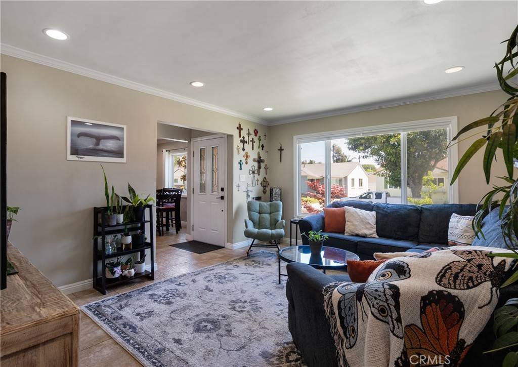 Long Beach, CA 90808,3823 Carfax AVE