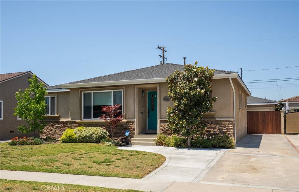 Long Beach, CA 90808,3823 Carfax AVE