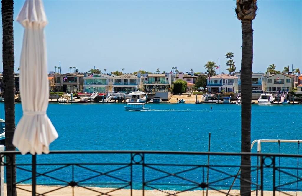 Newport Beach, CA 92663,2401 Bayshore DR
