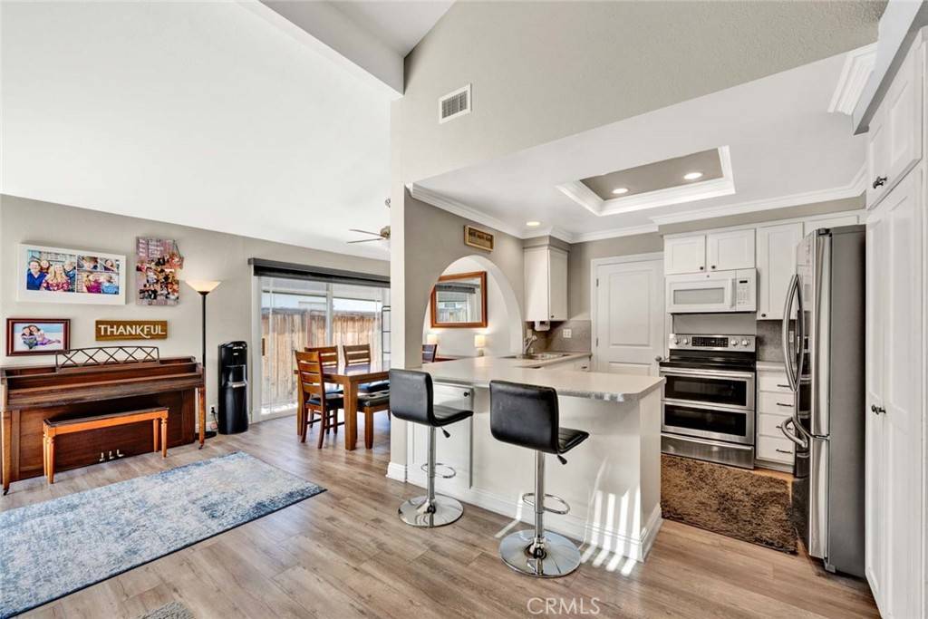 Tustin, CA 92780,14772 Braeburn RD