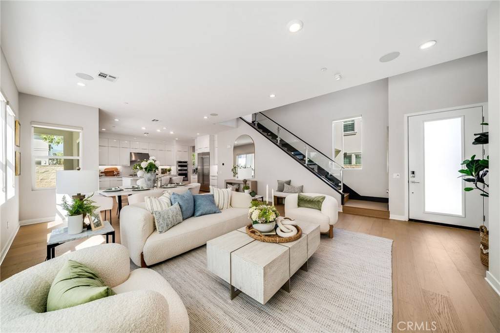 Lake Forest, CA 92630,301 Brackens