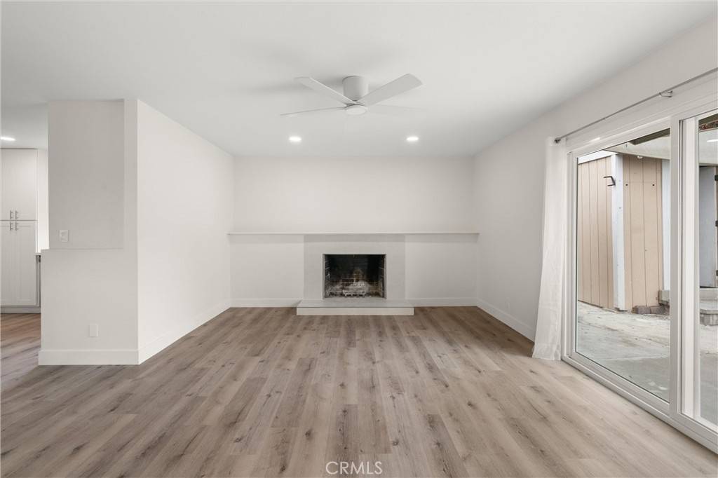 Huntington Beach, CA 92647,5561 Spa DR