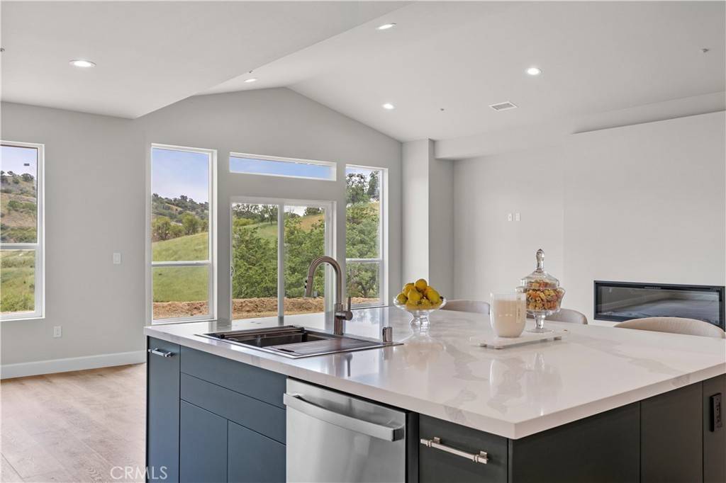 Tehachapi, CA 93561,29300 Horsethief DR