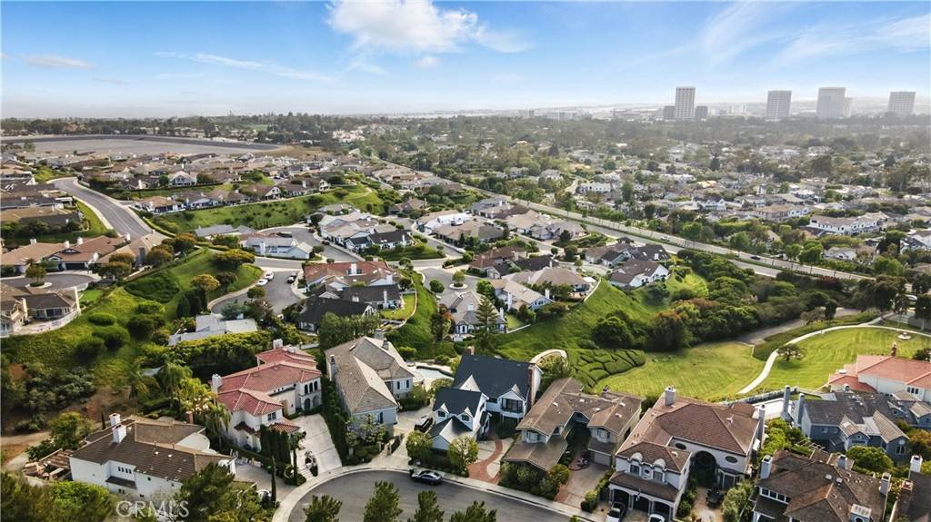 Newport Beach, CA 92660,7 Belmont