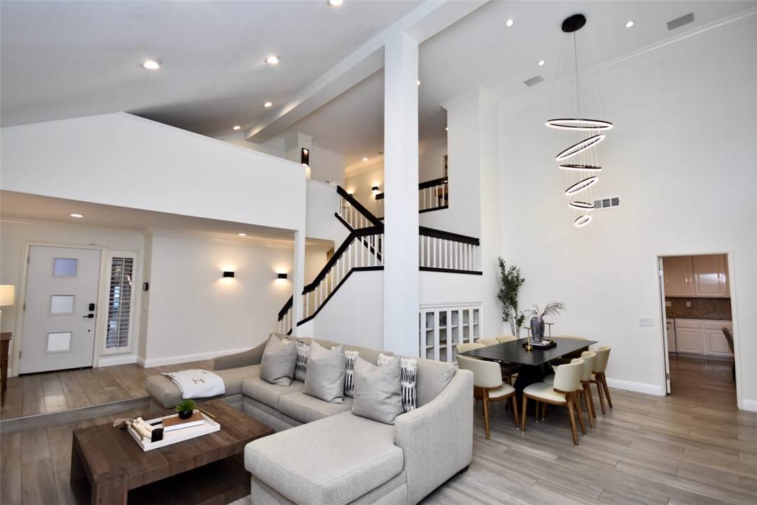 Irvine, CA 92614,20 Salerno