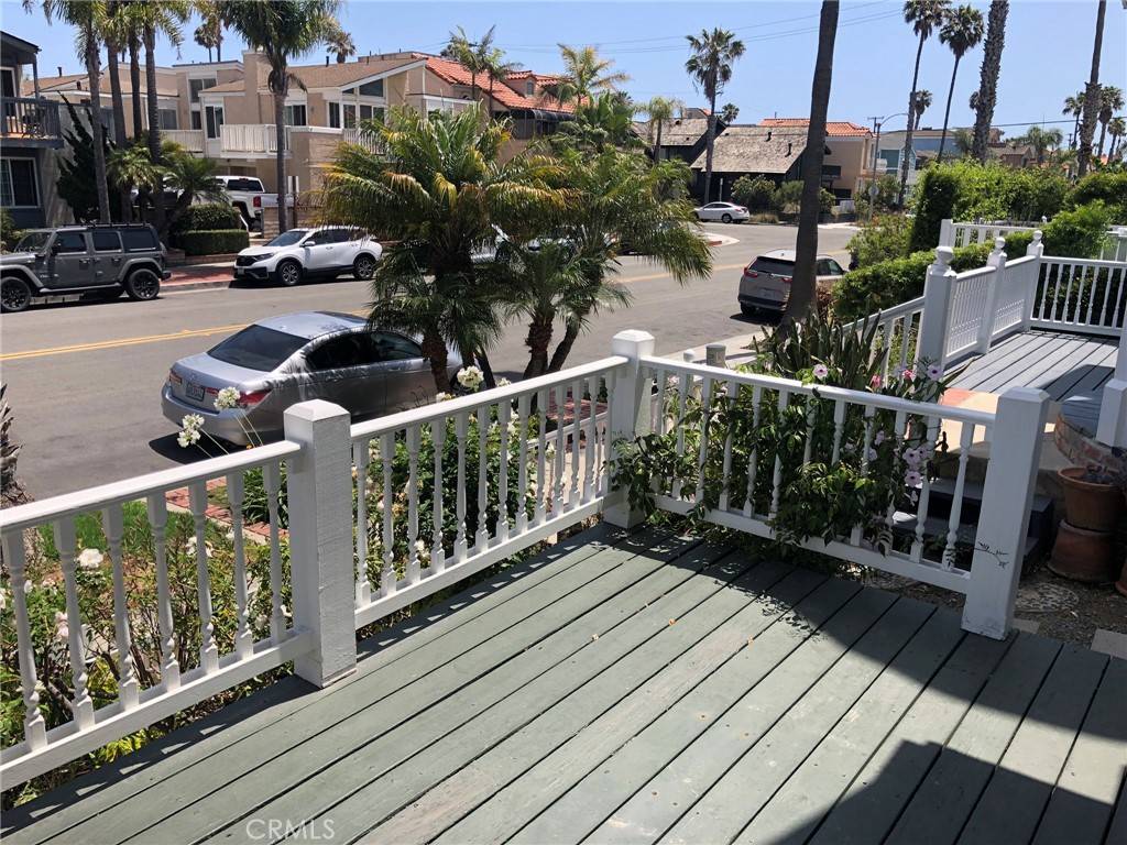 Huntington Beach, CA 92648,313 21st ST