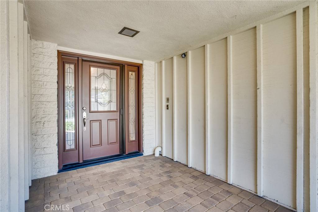 Huntington Beach, CA 92647,16292 Wishingwell
