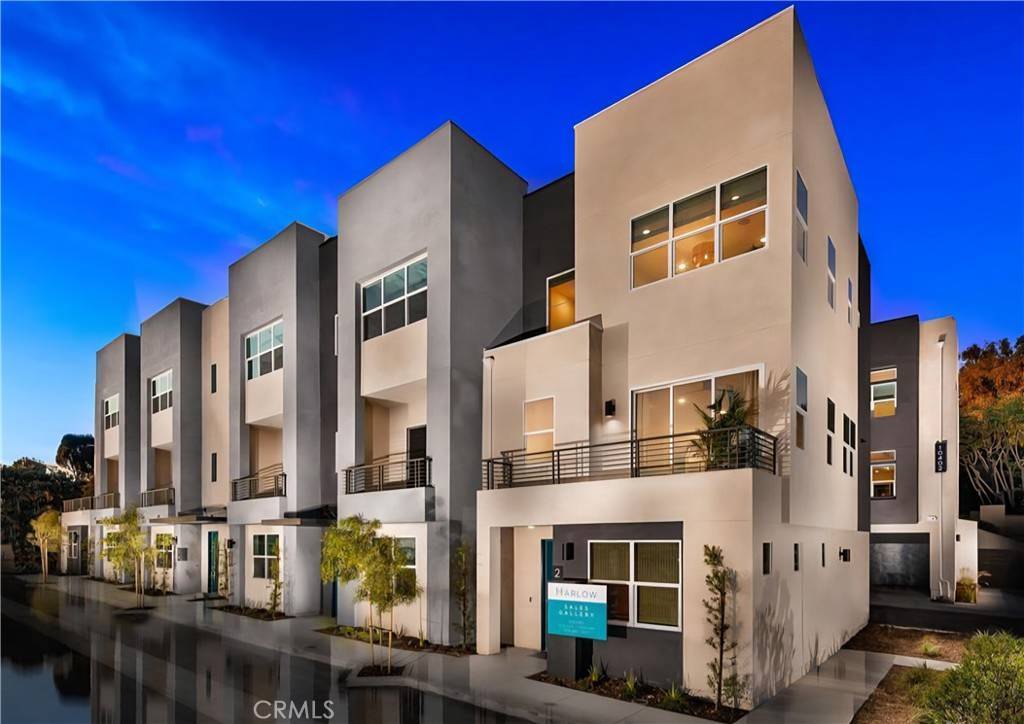 San Diego, CA 92108,10402 Harlow Circle #41