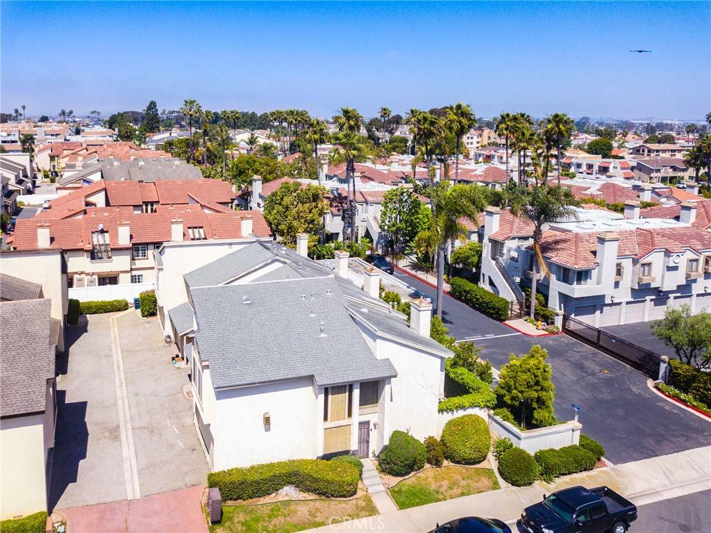 Huntington Beach, CA 92649,17081 Green LN