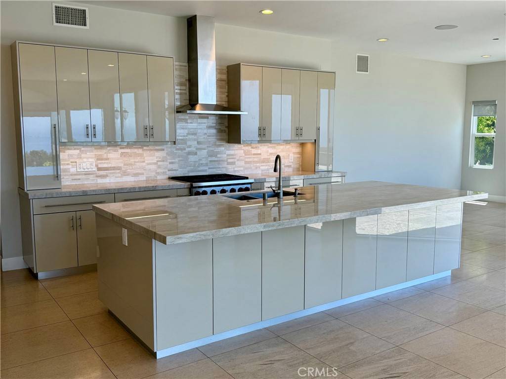 Laguna Beach, CA 92651,2615 Temple Hills DR