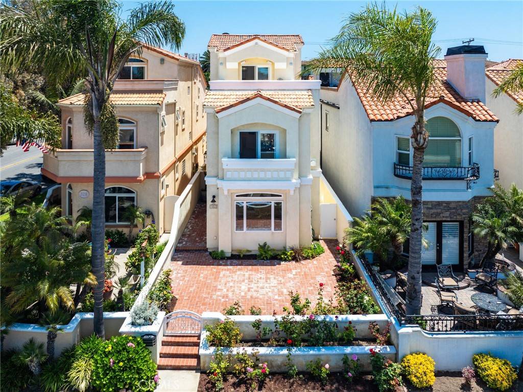Huntington Beach, CA 92648,326 6th ST