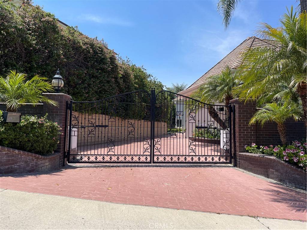 Orange, CA 92867,2836 N Kingsgate DR