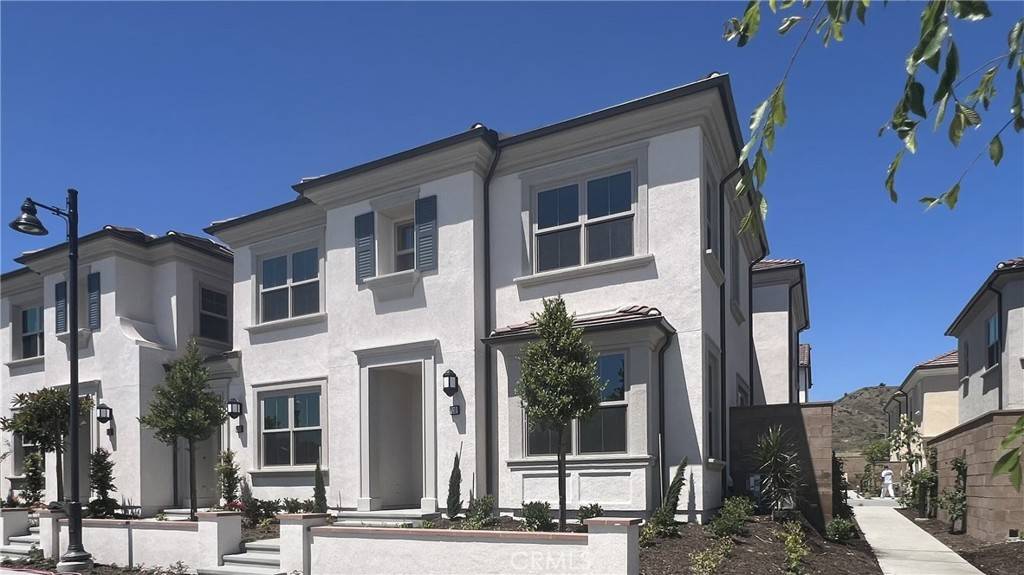 Irvine, CA 92618,110 Sunnyside