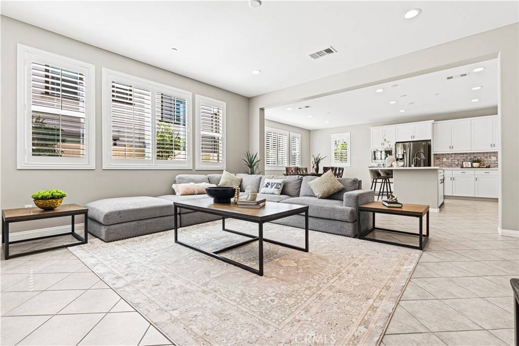 Chino, CA 91708,16087 Apricot Ave