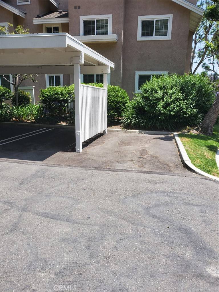 Irvine, CA 92614,12 Woodleaf