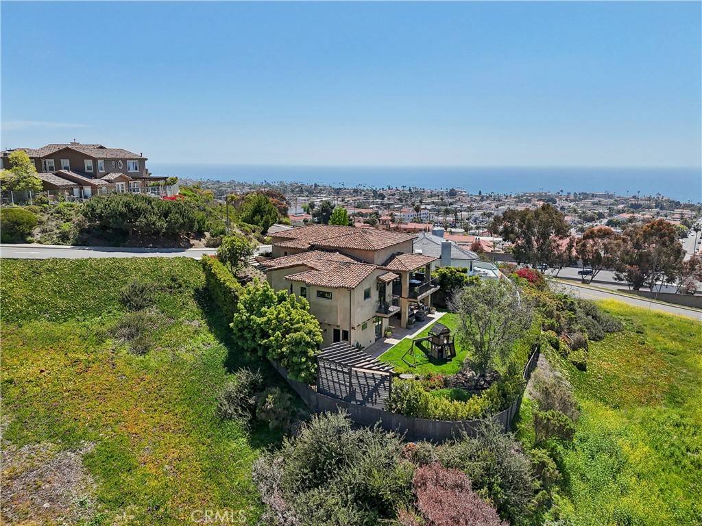 San Clemente, CA 92672,121 Avenida Pizarro