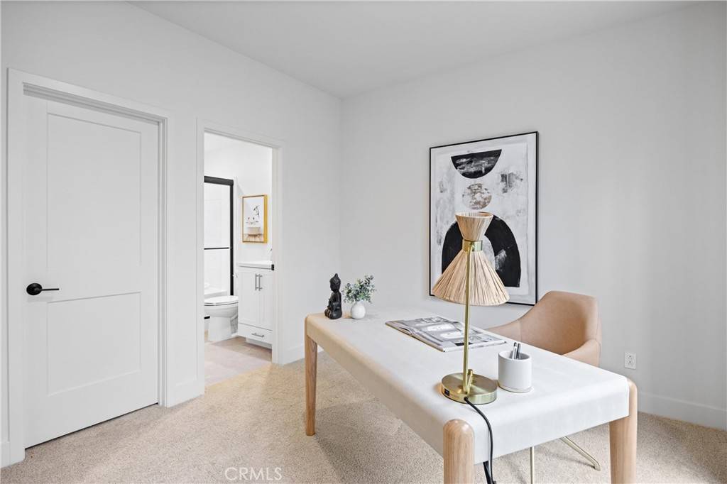 Tustin, CA 92782,2132 Skylar PL