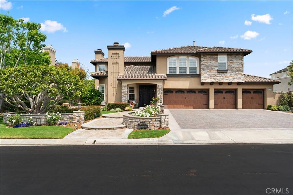 Huntington Beach, CA 92648,18912 Rockinghorse LN