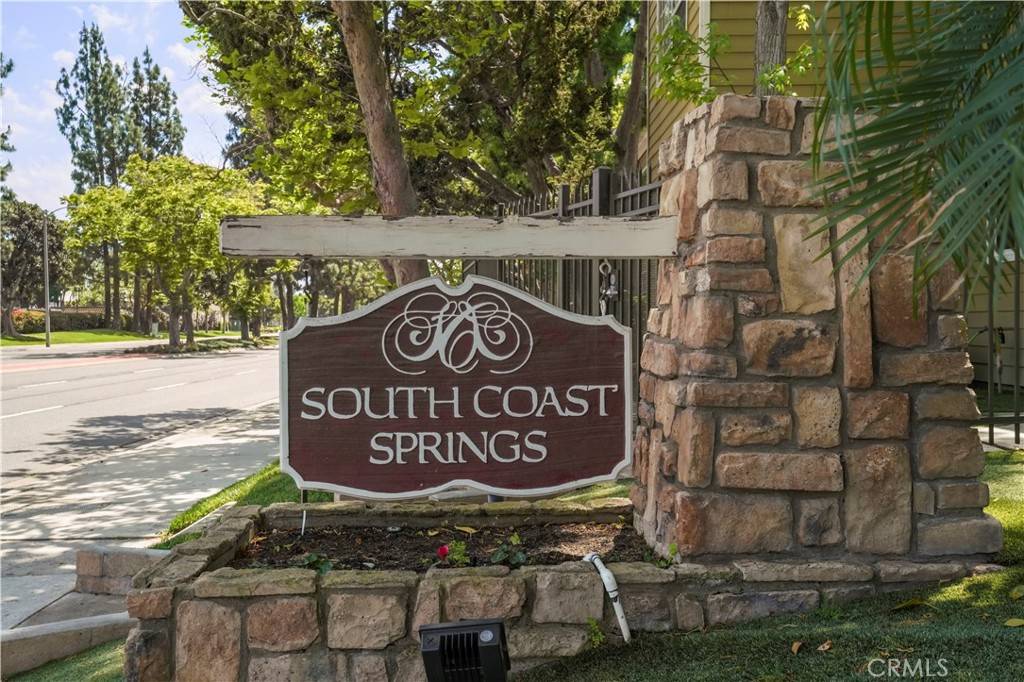 Santa Ana, CA 92704,3690 S Bear ST #5