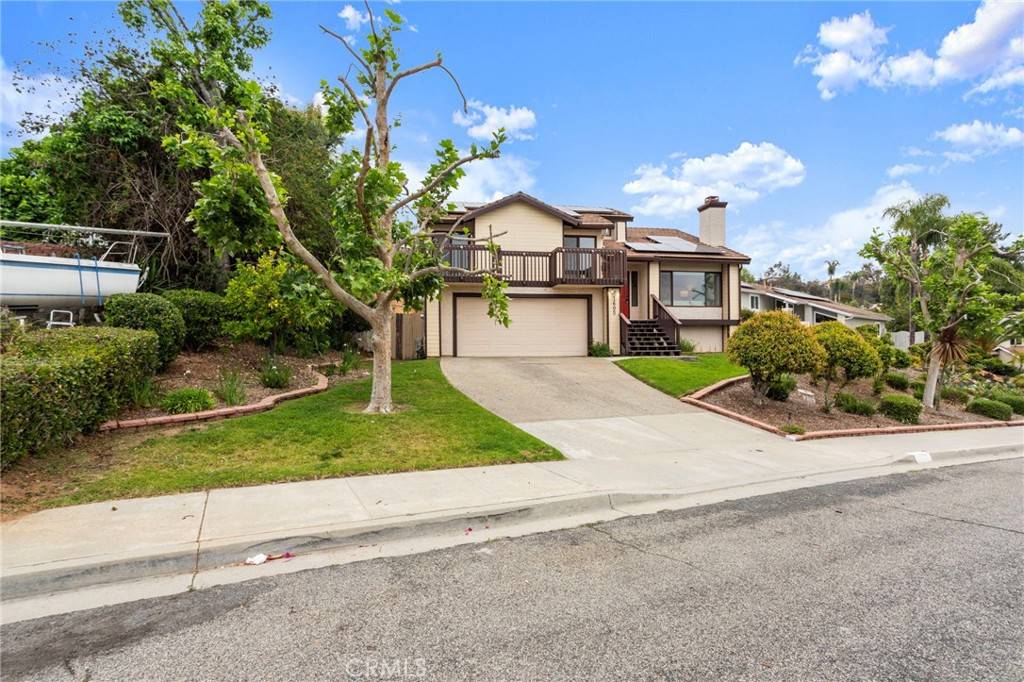 Escondido, CA 92027,1605 Tibidabo DR