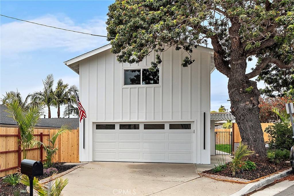 San Clemente, CA 92672,121 Avenida Santa Margarita