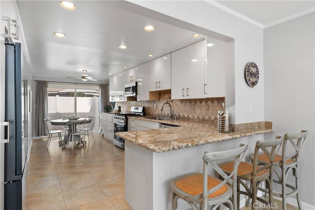 Yorba Linda, CA 92886,17861 Linda DR #12
