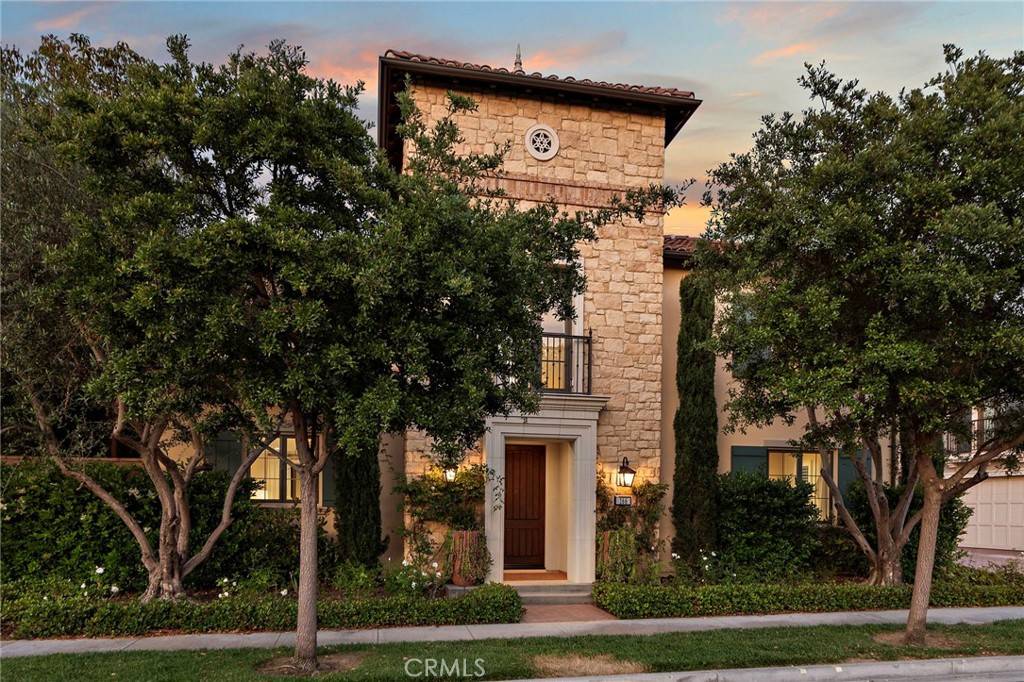Irvine, CA 92602,166 Villa Rdg