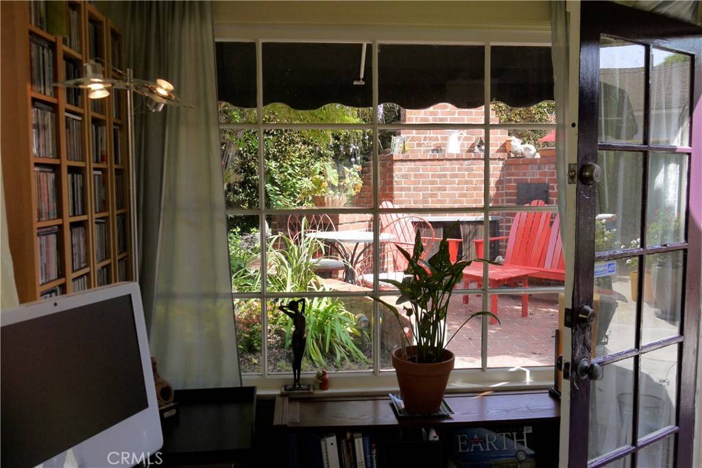 Long Beach, CA 90804,734 Los Altos AVE