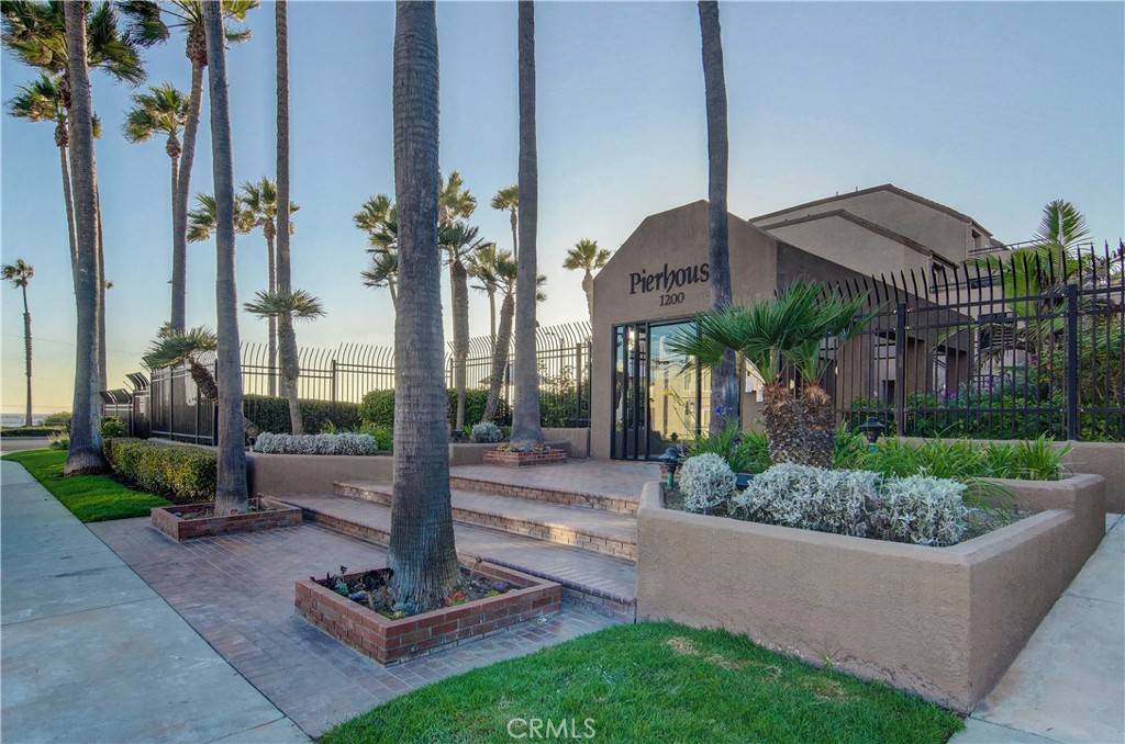 Huntington Beach, CA 92648,1200 Pacific Coast Highway #217