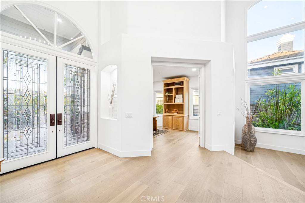 Huntington Beach, CA 92648,6692 Alamitos CIR