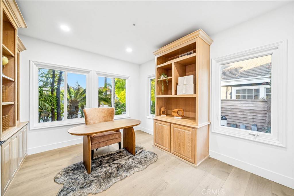 Huntington Beach, CA 92648,6692 Alamitos CIR