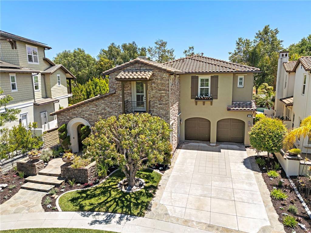 Ladera Ranch, CA 92694,4 Dennis LN