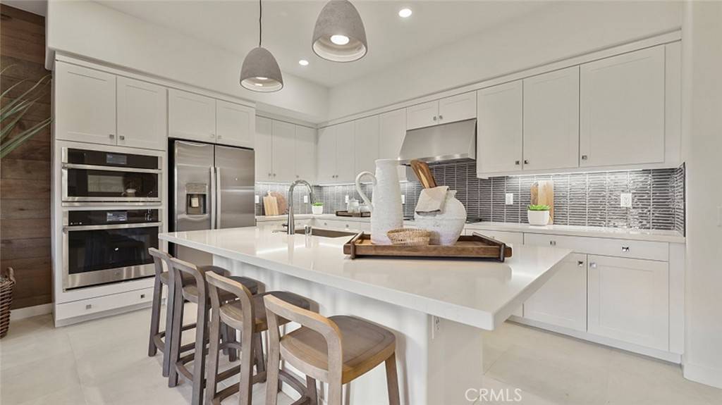 Irvine, CA 92618,567 Mulligan