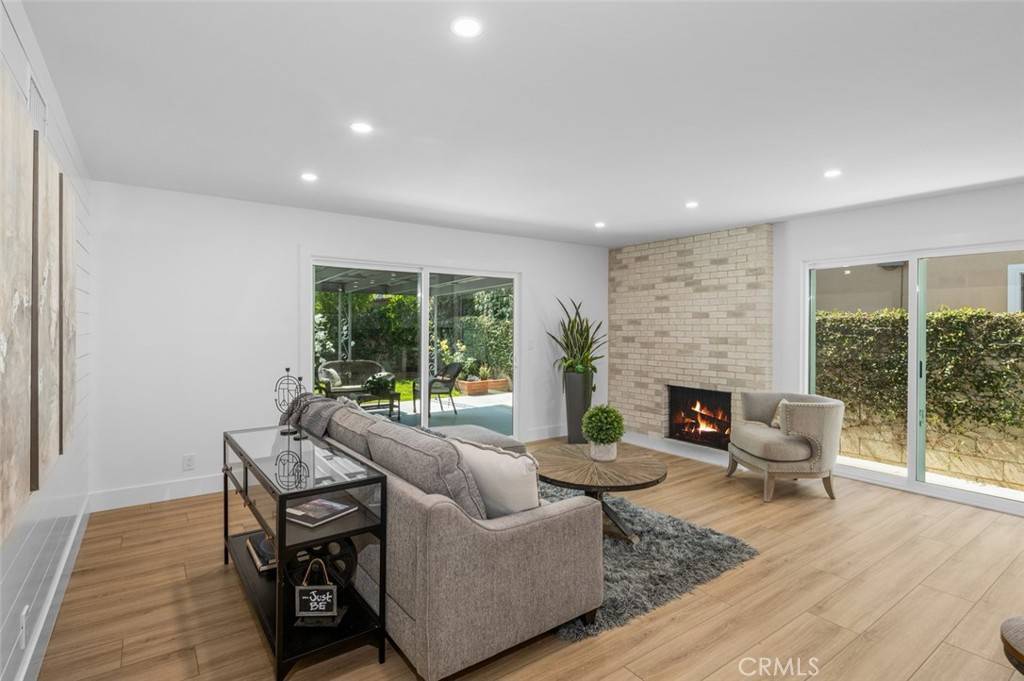 Huntington Beach, CA 92647,16791 Glenhaven LN