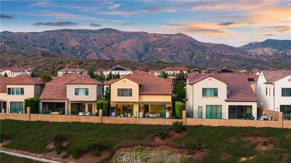 Irvine, CA 92602,137 Prestigo