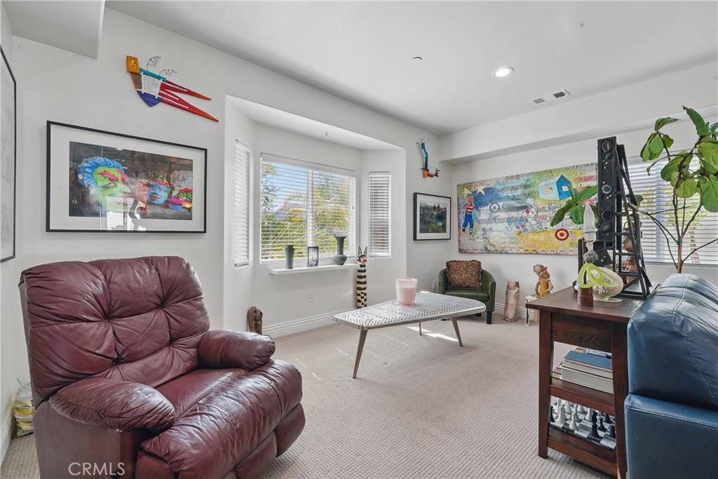 Oceanside, CA 92056,1909 Arroyo AVE