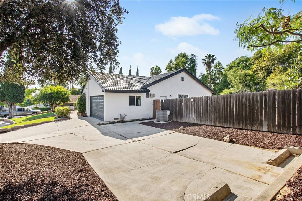 Yorba Linda, CA 92886,18165 Sharon CIR