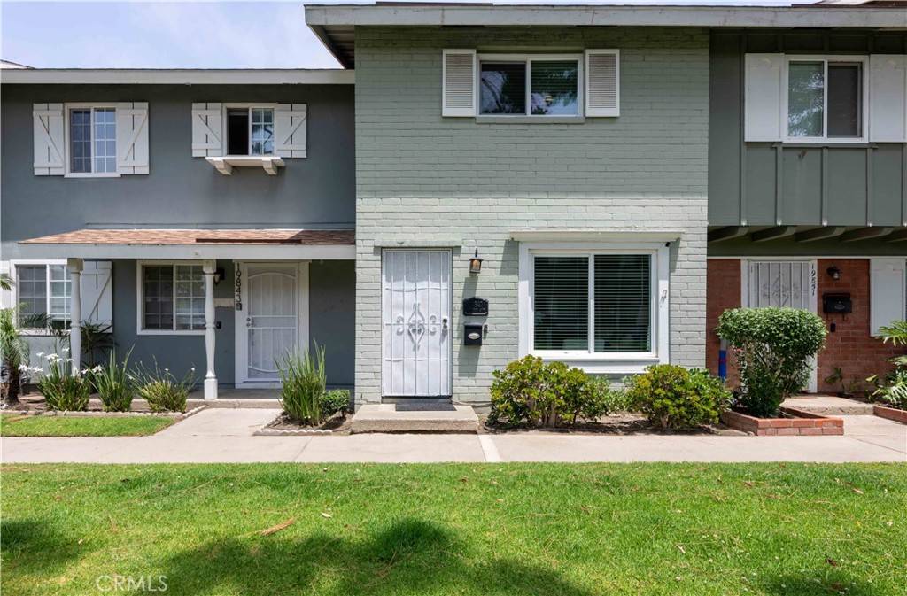 Huntington Beach, CA 92646,19847 Coventry LN