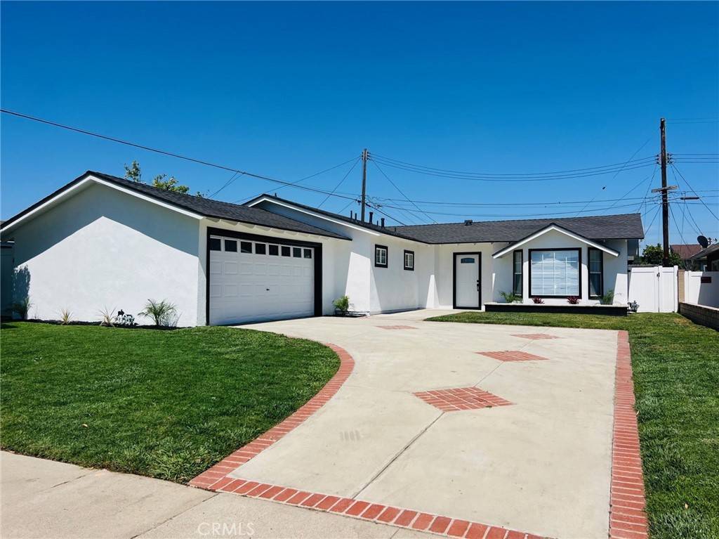Huntington Beach, CA 92647,15882 Malm CIR