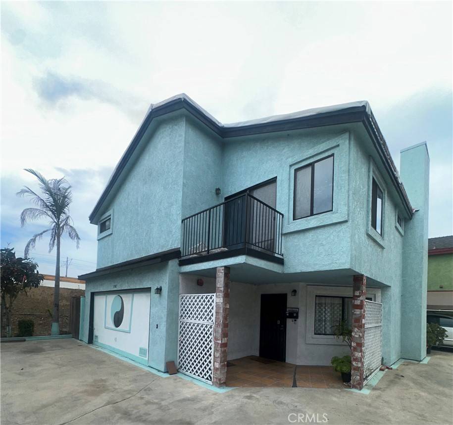 Hawthorne, CA 90250,3748 W 118th ST