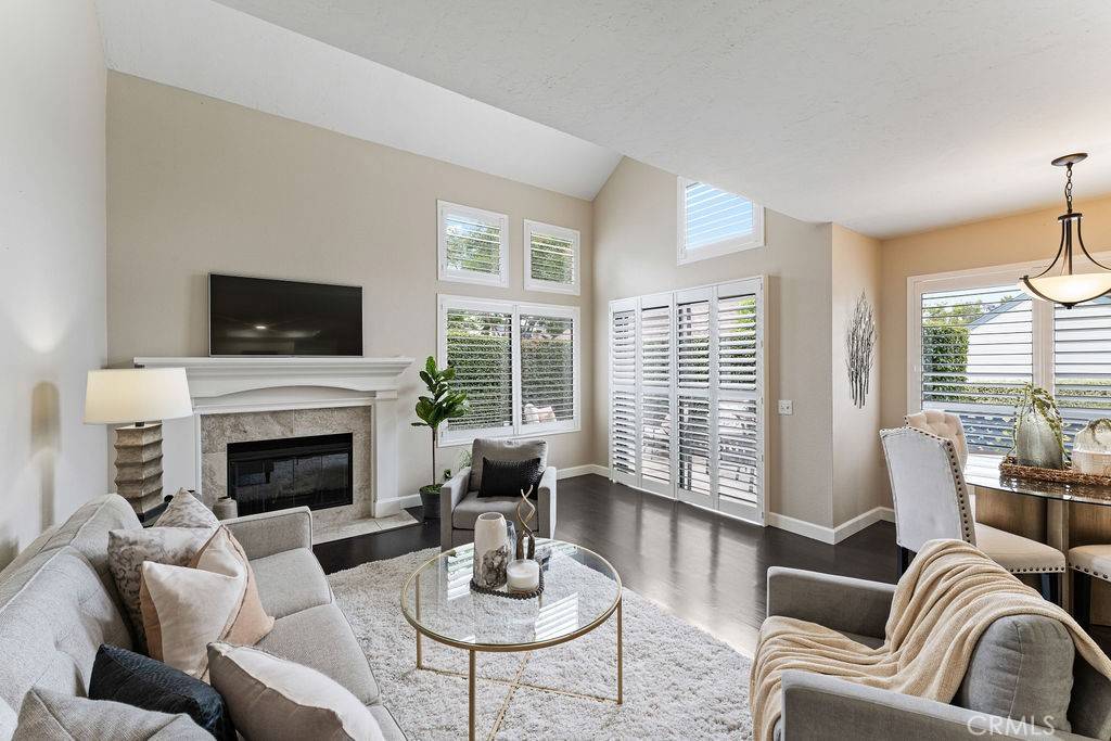 Irvine, CA 92614,77 Fallingstar