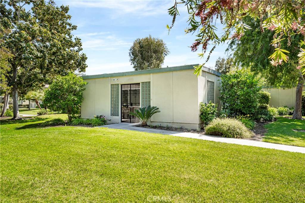 Laguna Woods, CA 92637,71 Calle Aragon #B