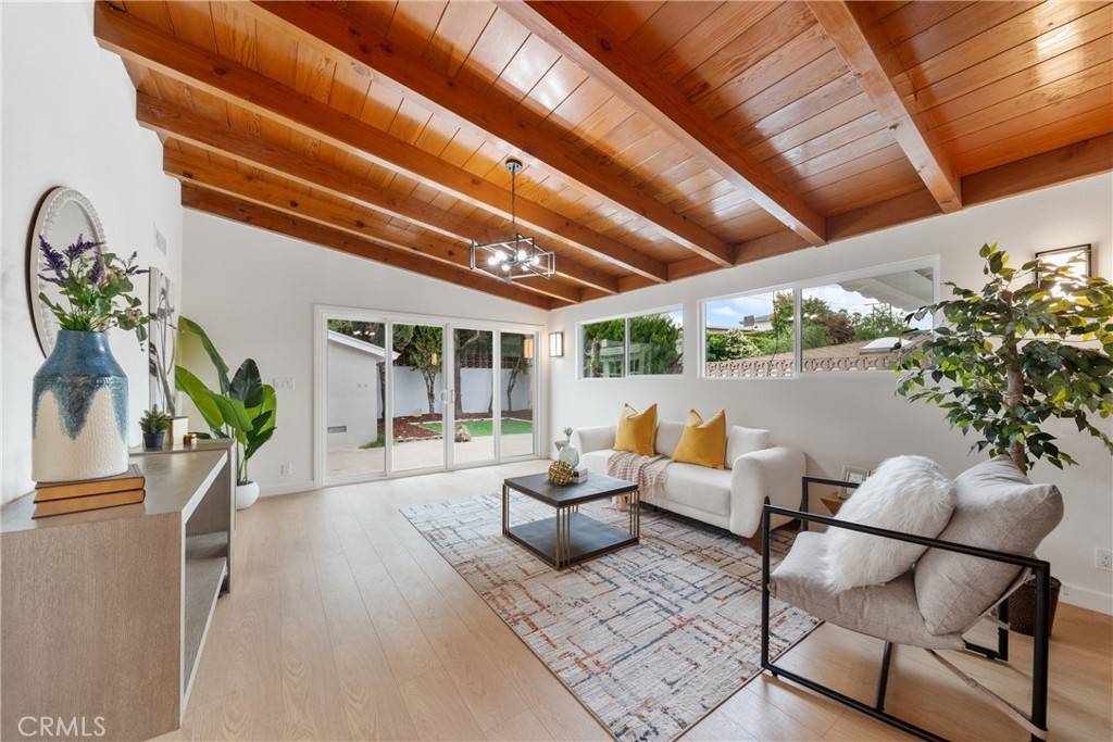 Playa Del Rey, CA 90293,8177 Billowvista Drive