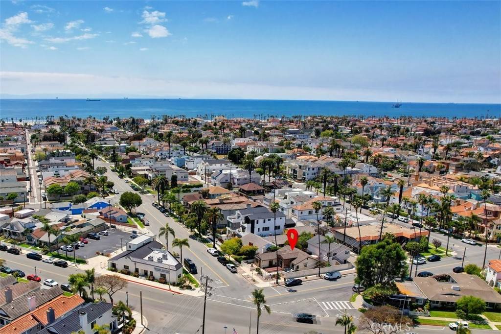 Huntington Beach, CA 92648,627 7th ST
